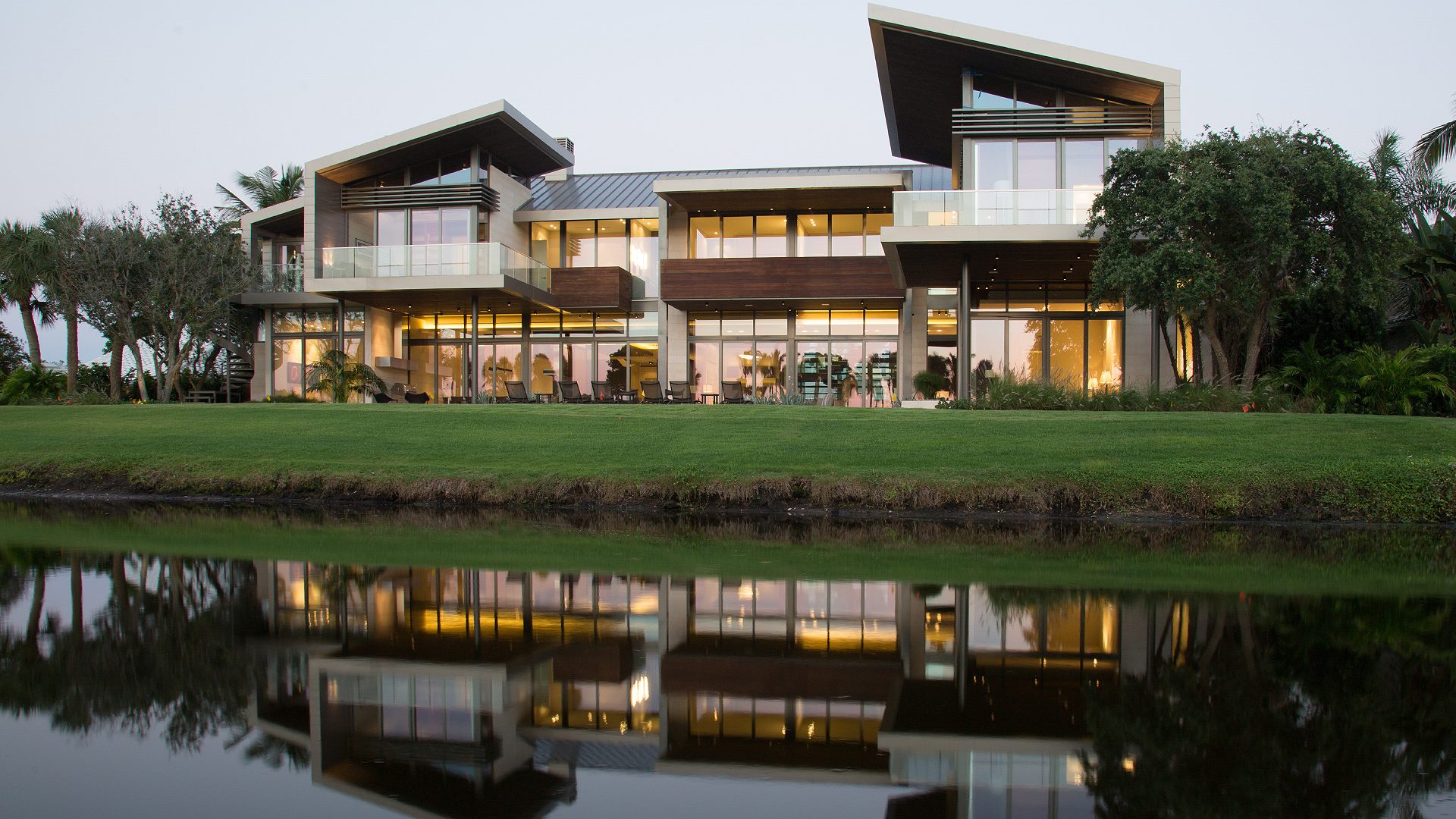 Boca-Raton-House-by-KZ-Architecture-photo-by-Robin-Hill-(c)-HI-RES-(32)